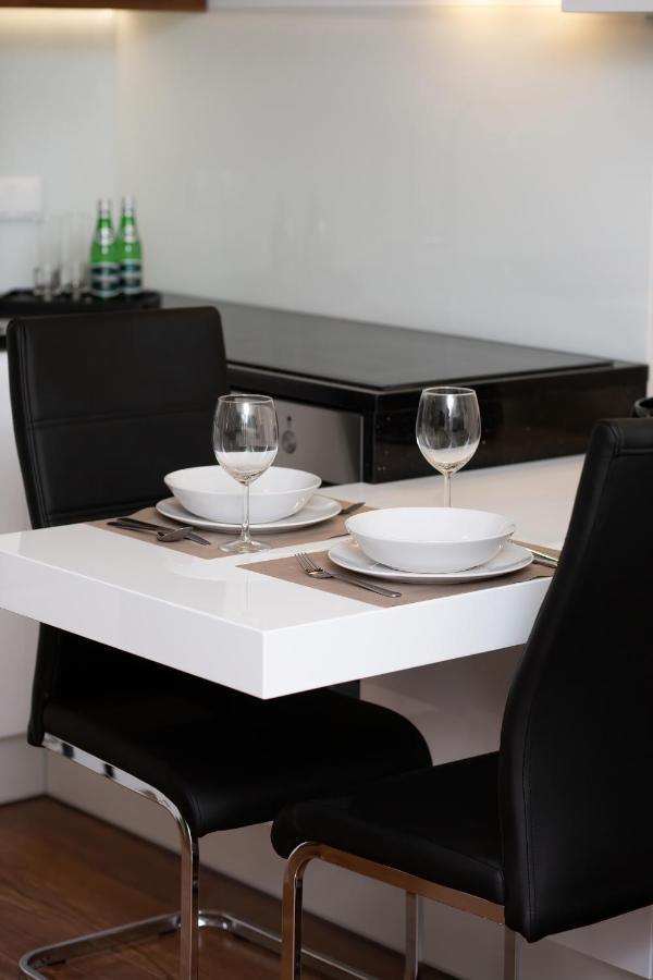 Royal City Center Mennica Residence By Noclegi Renters وارسو المظهر الخارجي الصورة