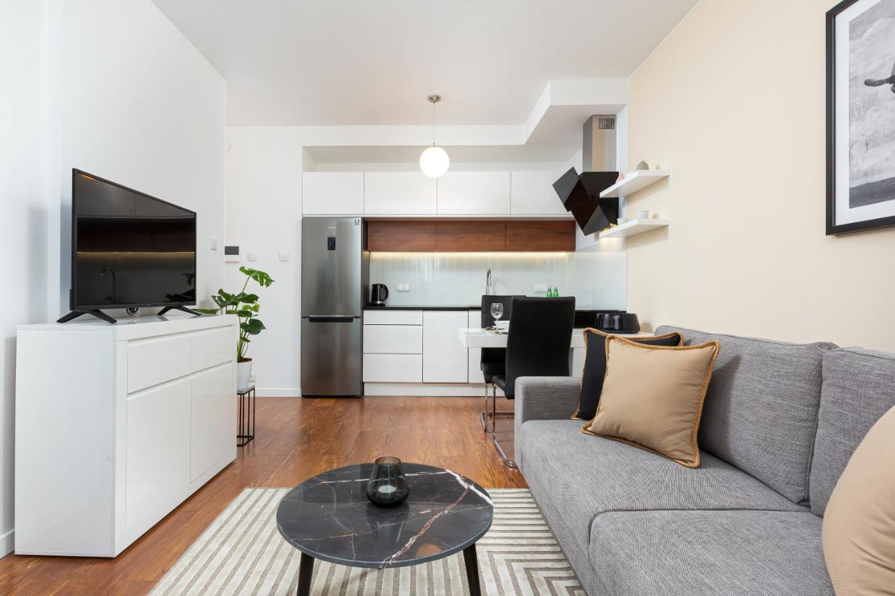 Royal City Center Mennica Residence By Noclegi Renters وارسو المظهر الخارجي الصورة