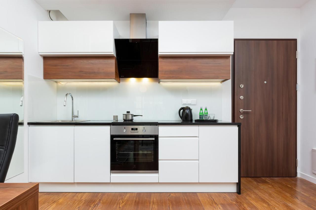 Royal City Center Mennica Residence By Noclegi Renters وارسو المظهر الخارجي الصورة